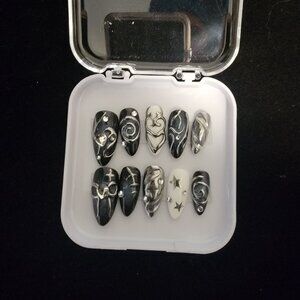 Deep Blue Ombre Press On Nails